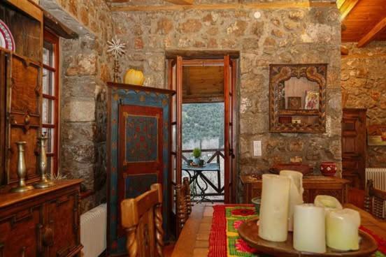 Villa Mariolata Stone House Lílaia Esterno foto