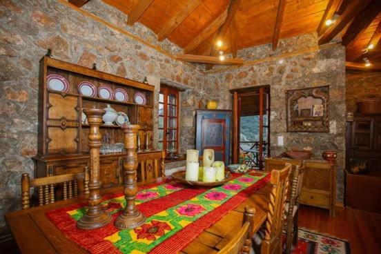 Villa Mariolata Stone House Lílaia Esterno foto