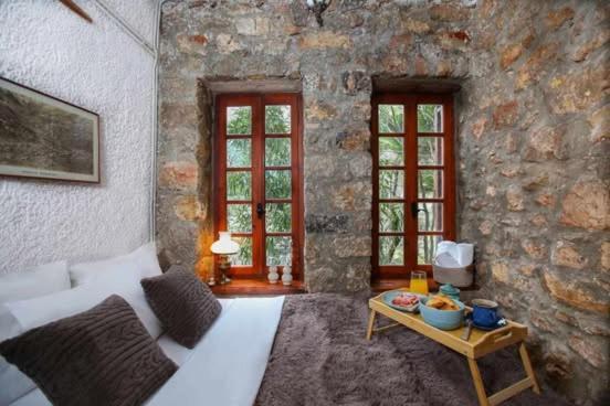 Villa Mariolata Stone House Lílaia Esterno foto