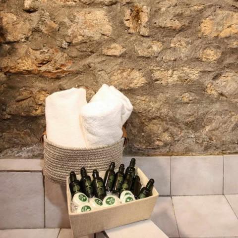 Villa Mariolata Stone House Lílaia Esterno foto